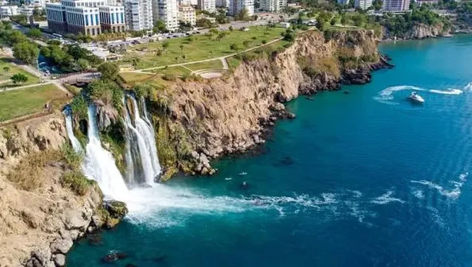 Flughafen Antalya (AYT) nach Lara VIP-Transfer